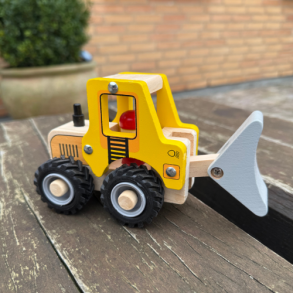 Magni ⎸ Bulldozer i tr� med gummihjul, FSC 100% 