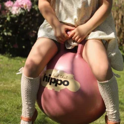 Hoppebold 45 cm - Find That Hippo (Turkish Rose) 